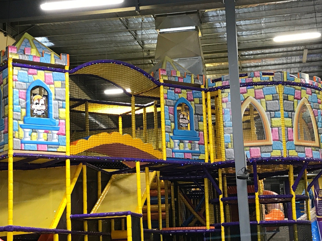 Chipmunks Playland & Cafe-丹顿农必去景点