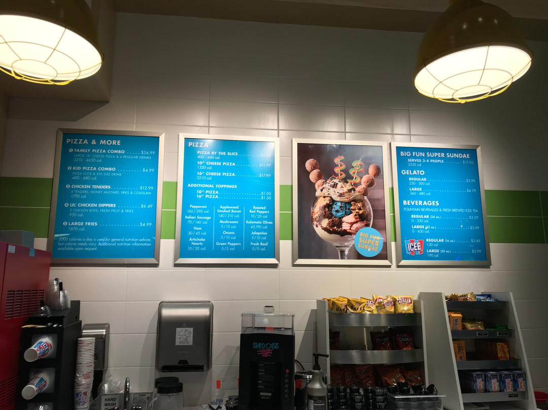 Main Event Entertainment-纽瓦克必去景点