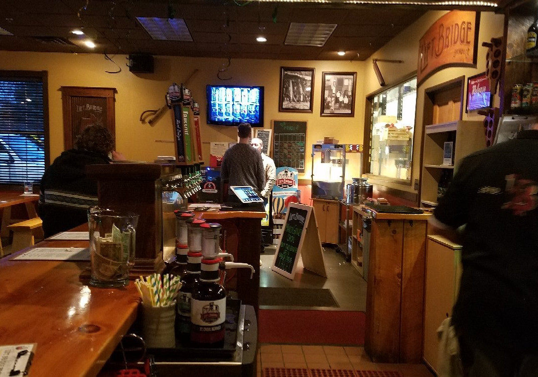 Lift Bridge Brewing Company-斯蒂尔沃特必去景点