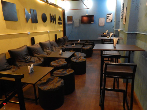 Ghuni餐馆和美食-One SIP