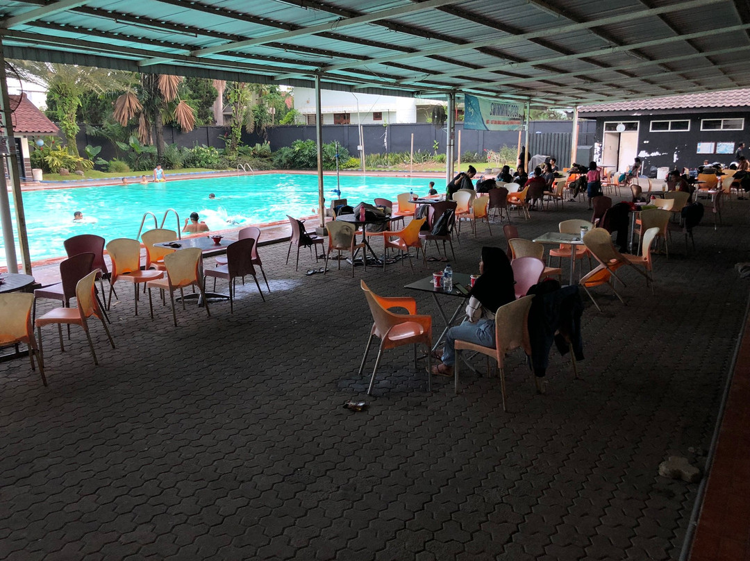 New Surya Hotel主图