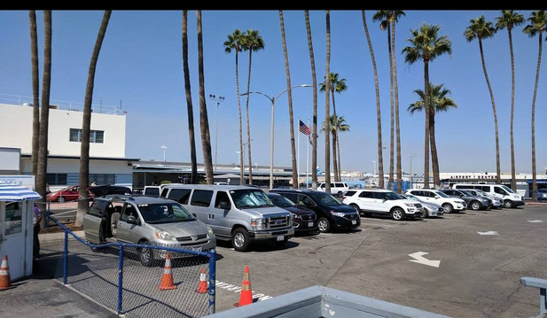 Johnny's California Shuttle Service-长滩必去景点