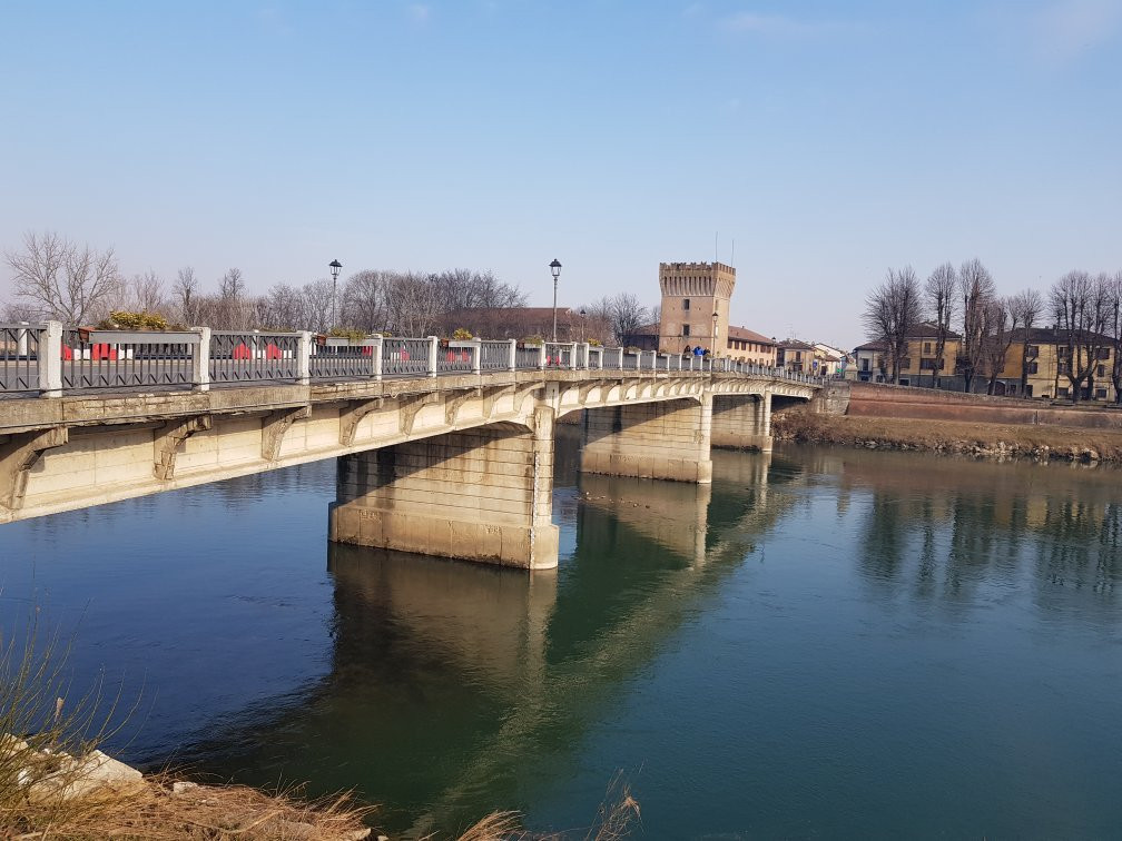 La città murata di Pizzighettone non é a Sabbioneta景点图片