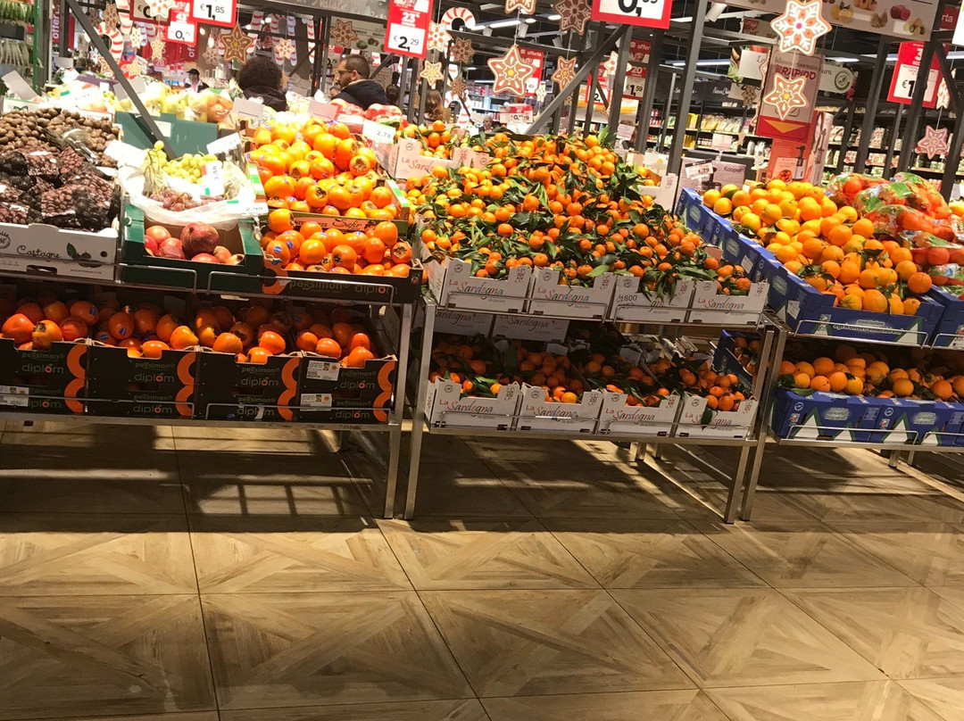 La Plaia Centro Commerciale-卡利亚里省必去景点