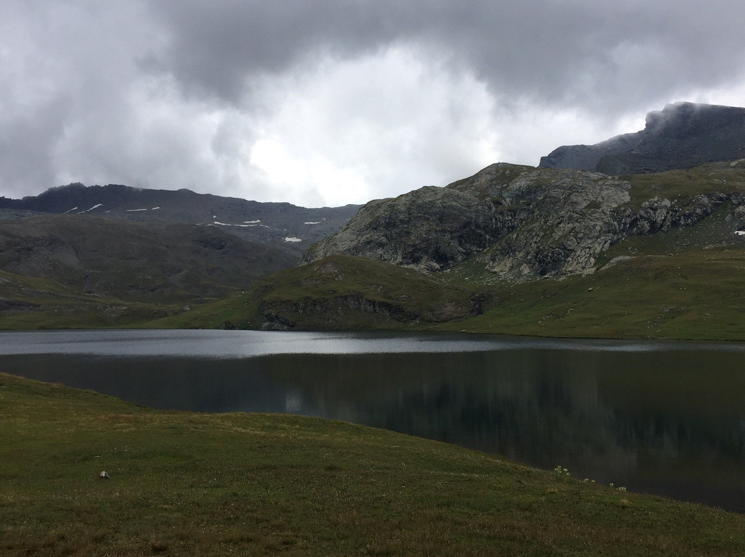 Lago Miserin景点图片