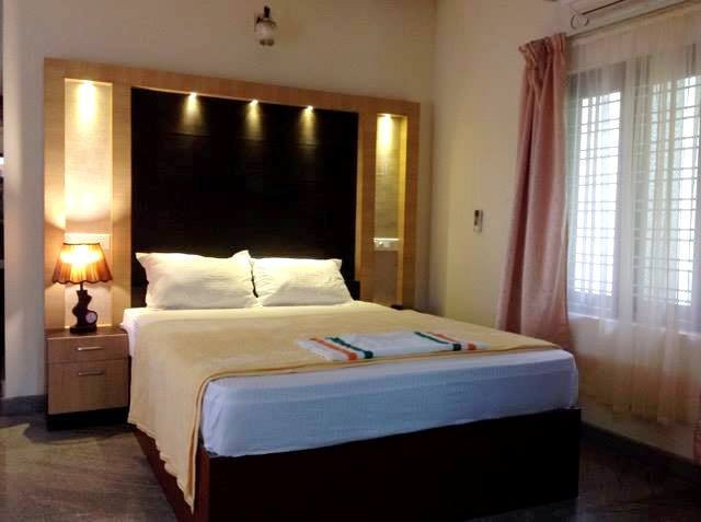 Aramana Holiday Inn主图