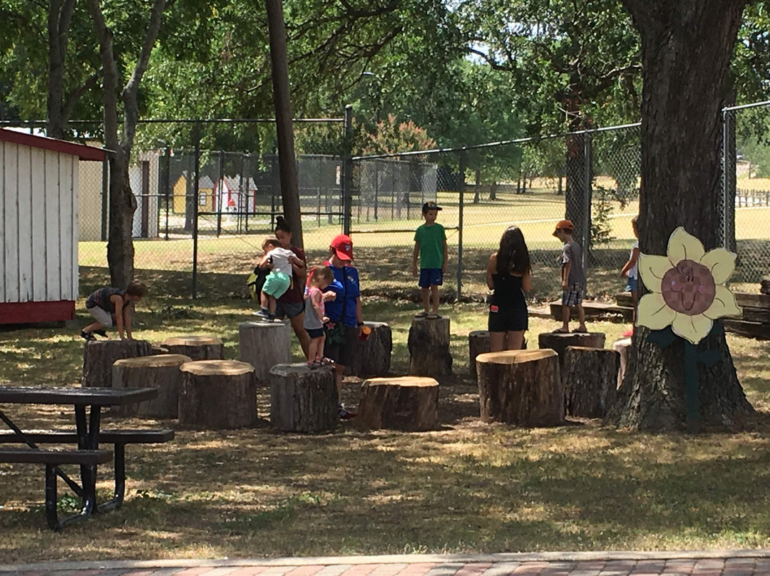 Fritz Park Petting Farm-欧文必去景点