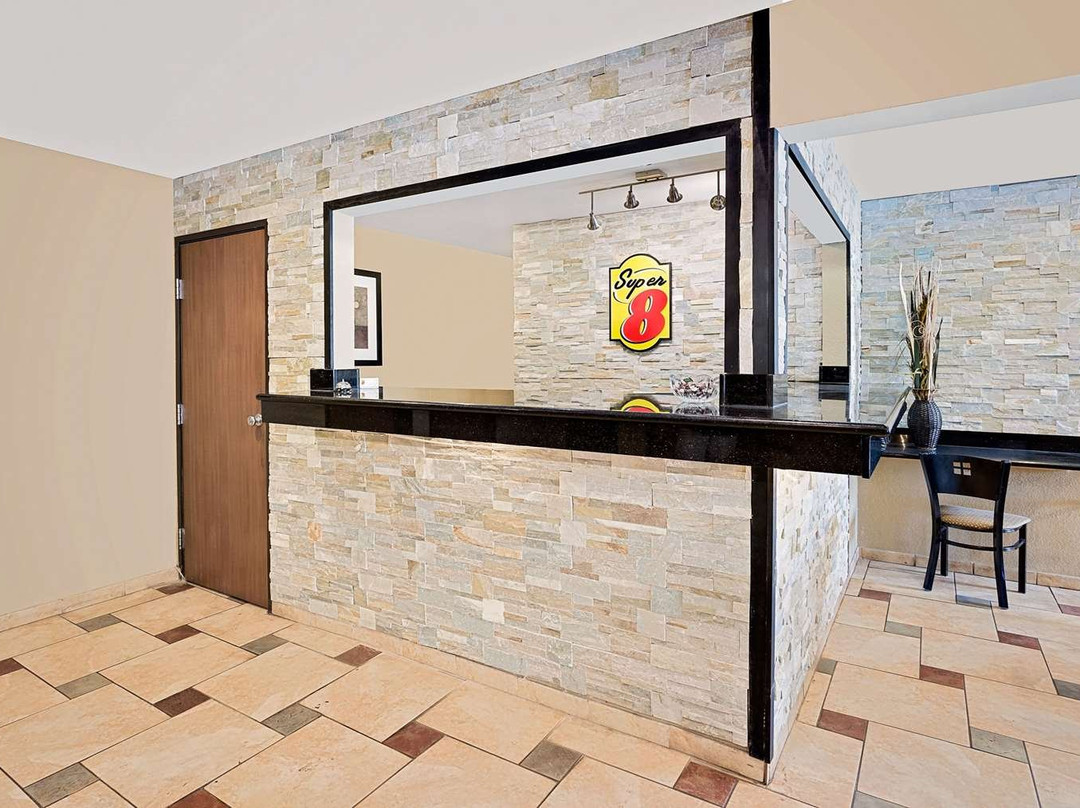 迪柯拉速8汽车旅馆主图