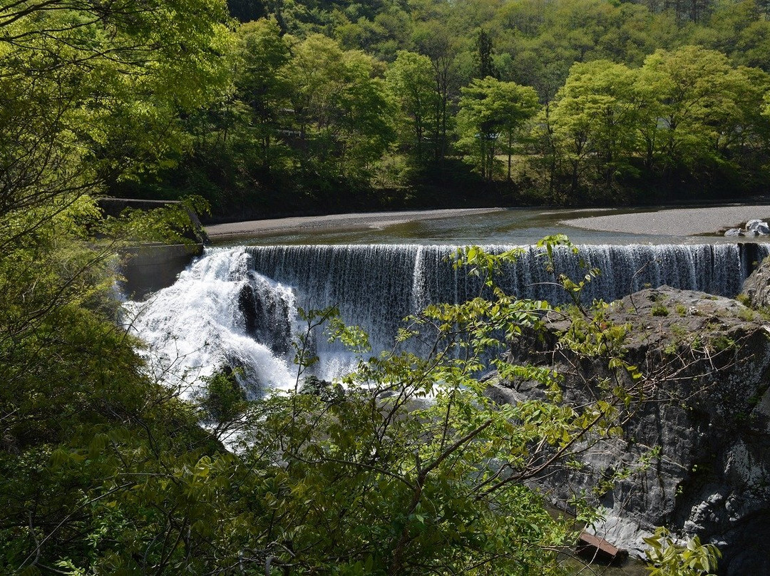 Hebiki Falls景点图片