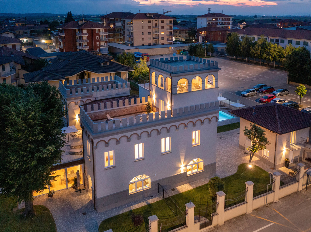 Lequio Tanaro酒店住宿-Villa Bernasconi