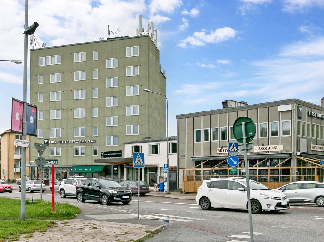 First Hotel Brommaplan主图