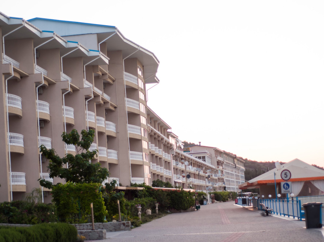 Ellada Hotel主图