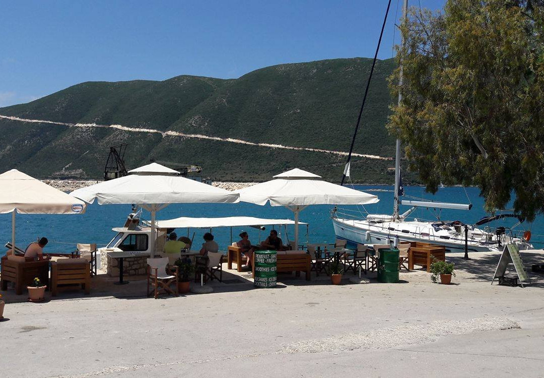 Garden Cafe-Cocktail Bar-Vasiliki必去景点