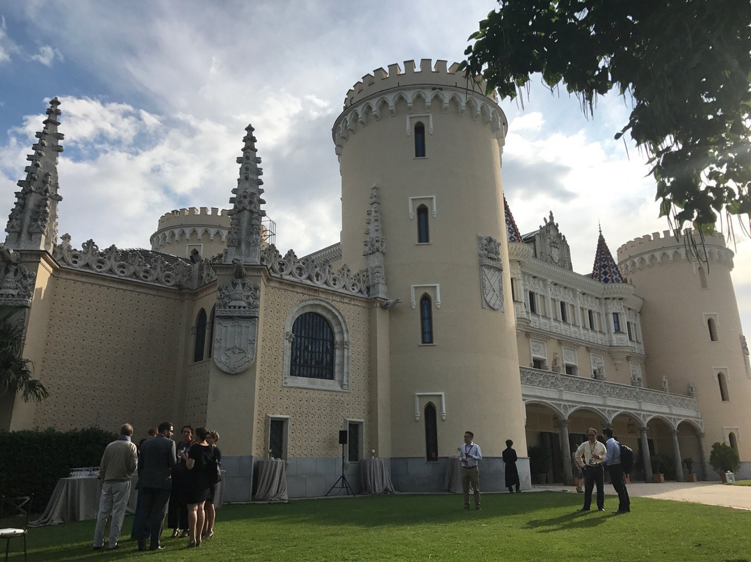 Castillo de Soto de Vinuelas-Tres Cantos必去景点