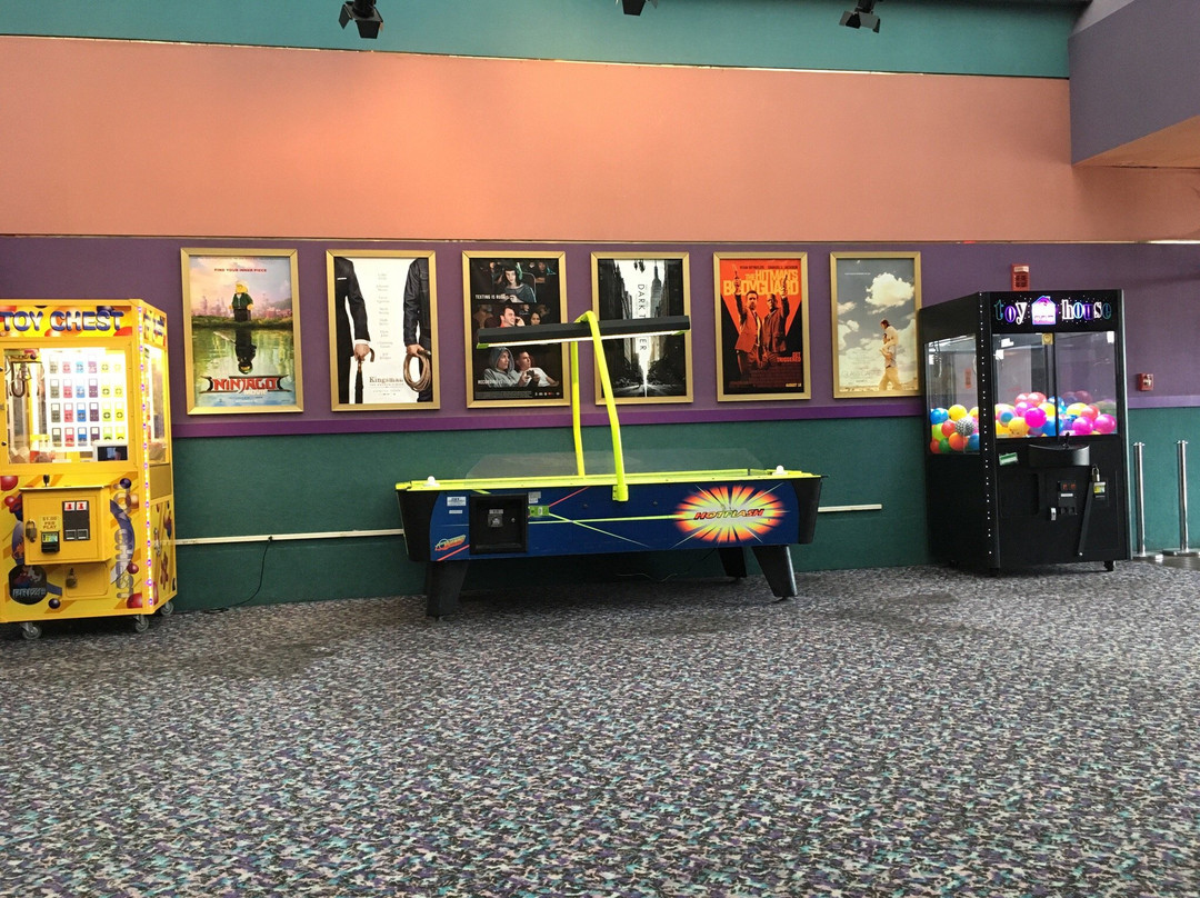 Marcus Theatre-Fairview Heights必去景点