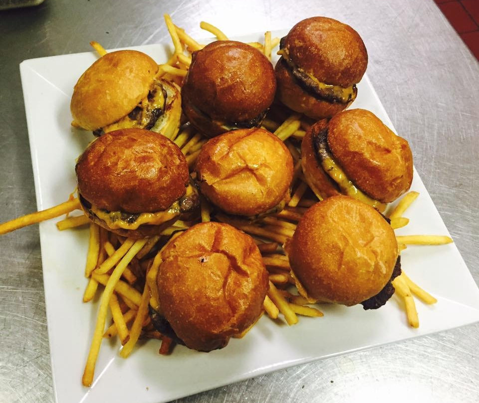 Strathmore餐馆和美食-Legends Strathmore