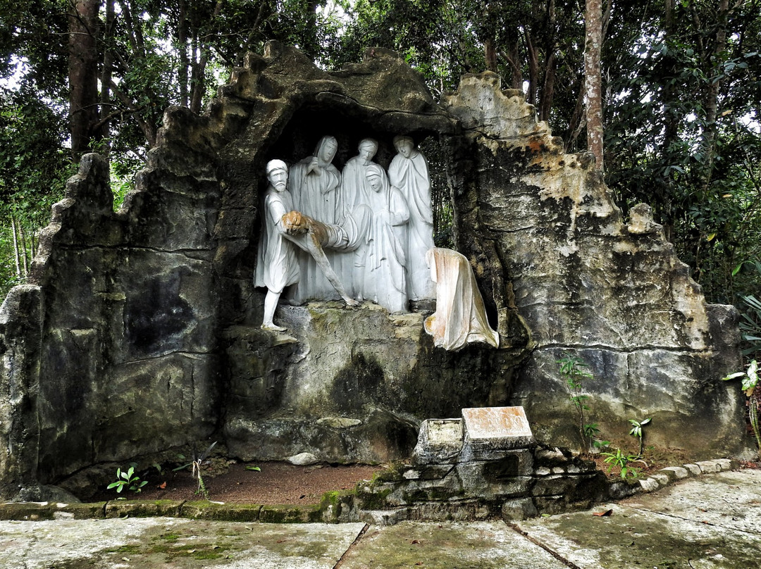Grotto Santa Maria (Santa Maria Cave)景点图片