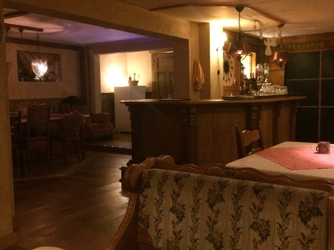 希尔施普龙旅馆主图