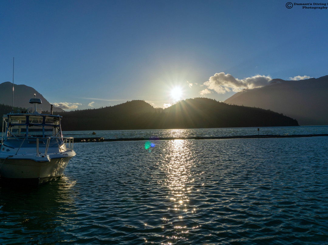 Knight Inlet Lodge主图