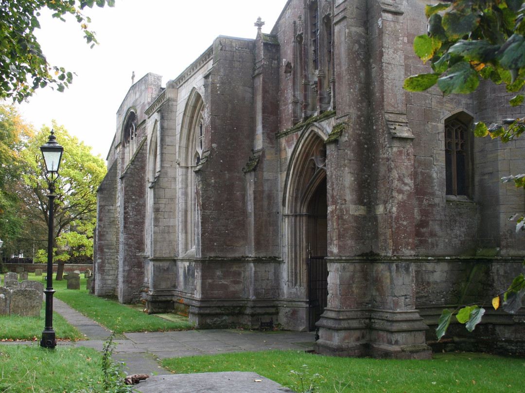 St Mary & St Nicolas Church景点图片