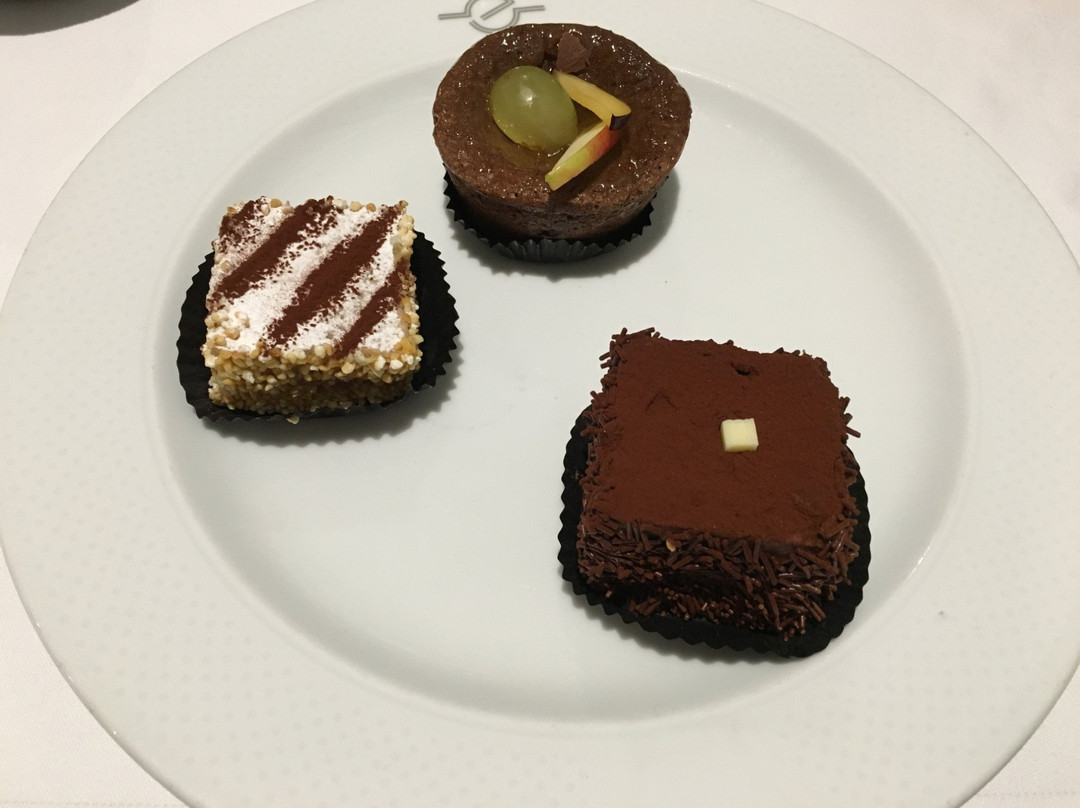 Grand Hotel Les Endroits - Wellness & SPA-拉绍德封必去景点