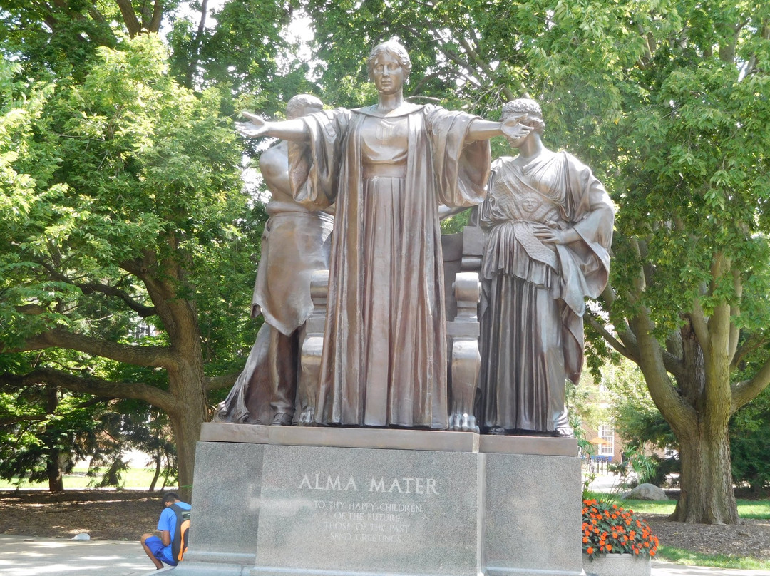 Alma Mater景点图片