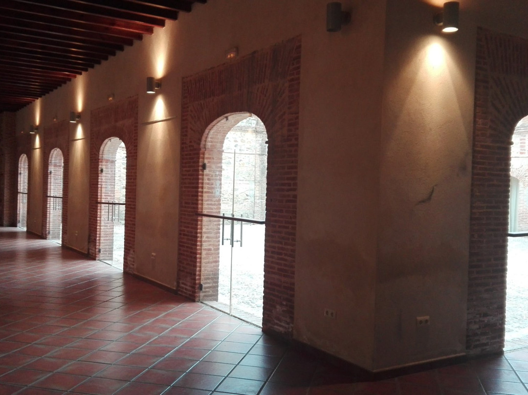 Centro de Interpretacion del Cerdo Iberico-Higuera la Real必去景点