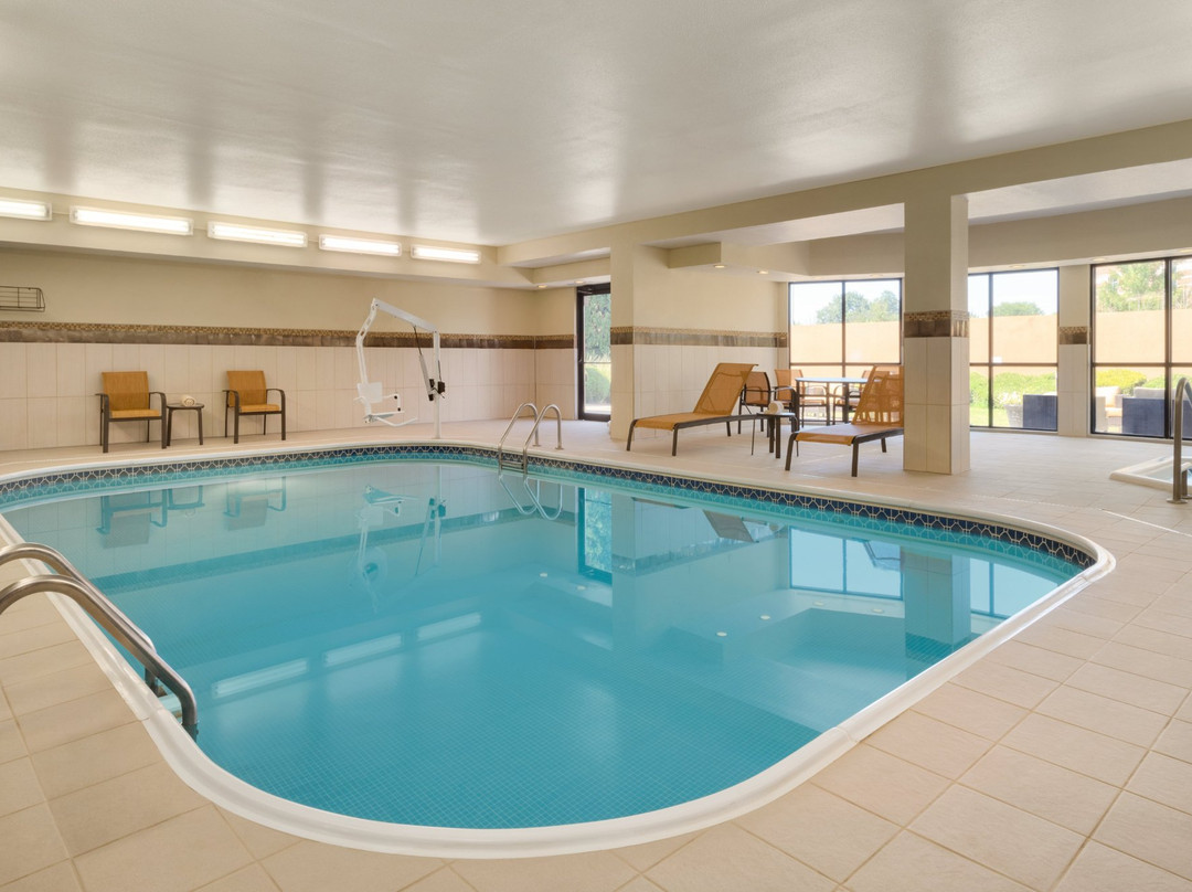 阿克伦酒店住宿-Courtyard by Marriott Akron Fairlawn