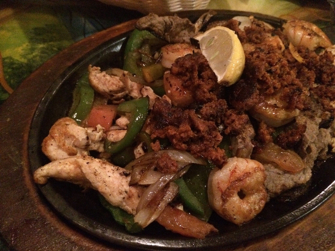 Dos Margaritas Bar and Grill