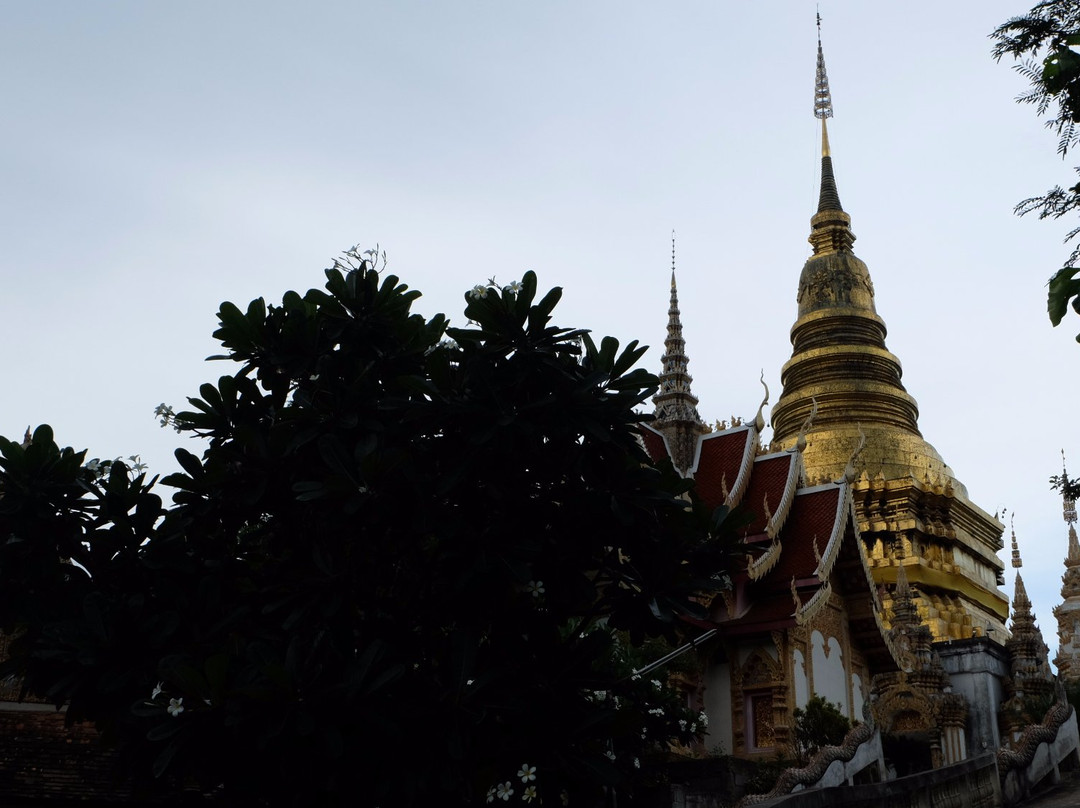 Wat Phra Phutthabat Tak Pha景点图片