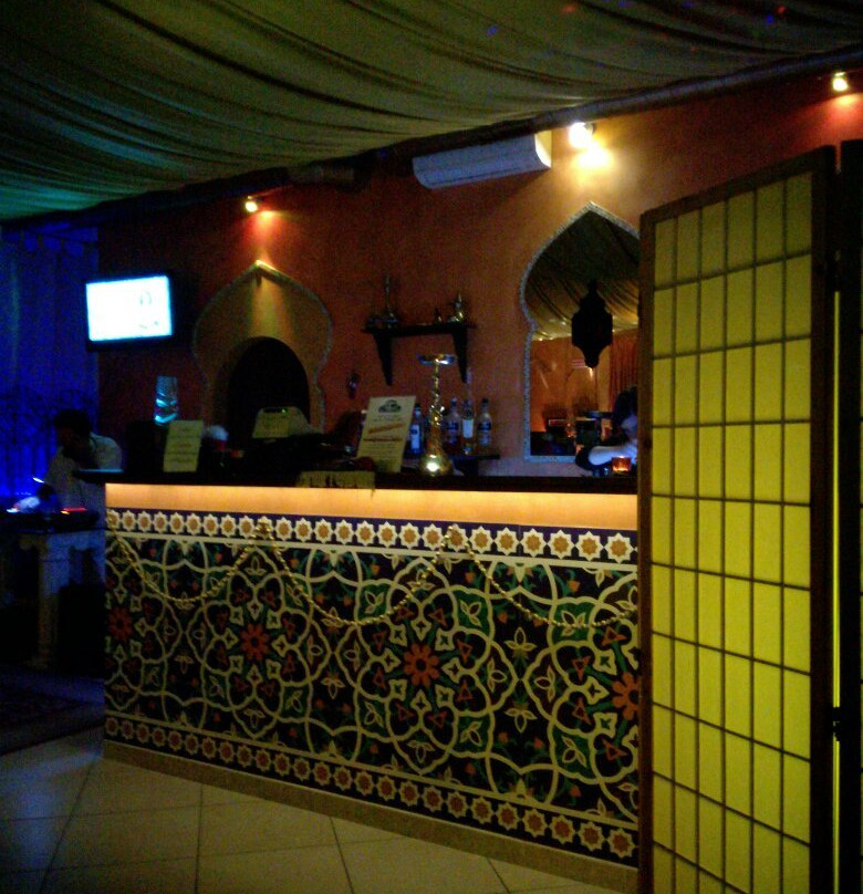 Habibi Lounge Bar-蒙特罗通多必去景点