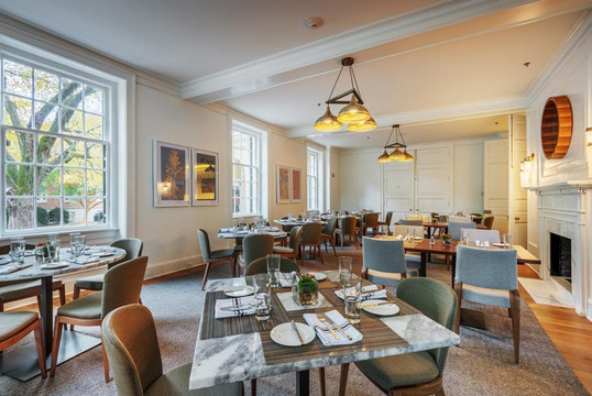 Crossroads Barroom and Restaurant