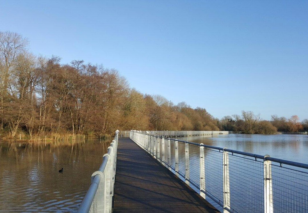 Ifield Mill Pond and Bewbush Water Gardens景点图片