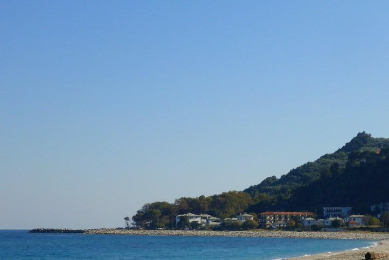 Chorefto Beach景点图片