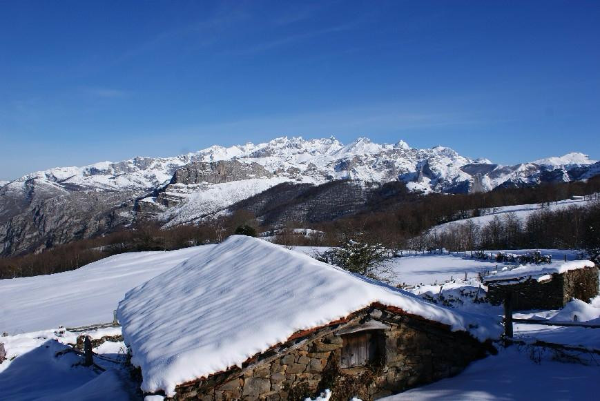 Mirador de Les Bedules景点图片