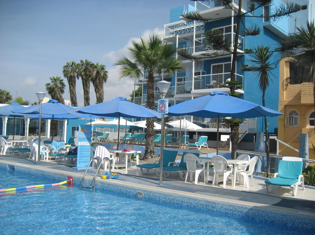 Hostal Las Palmeras Cerro Azul