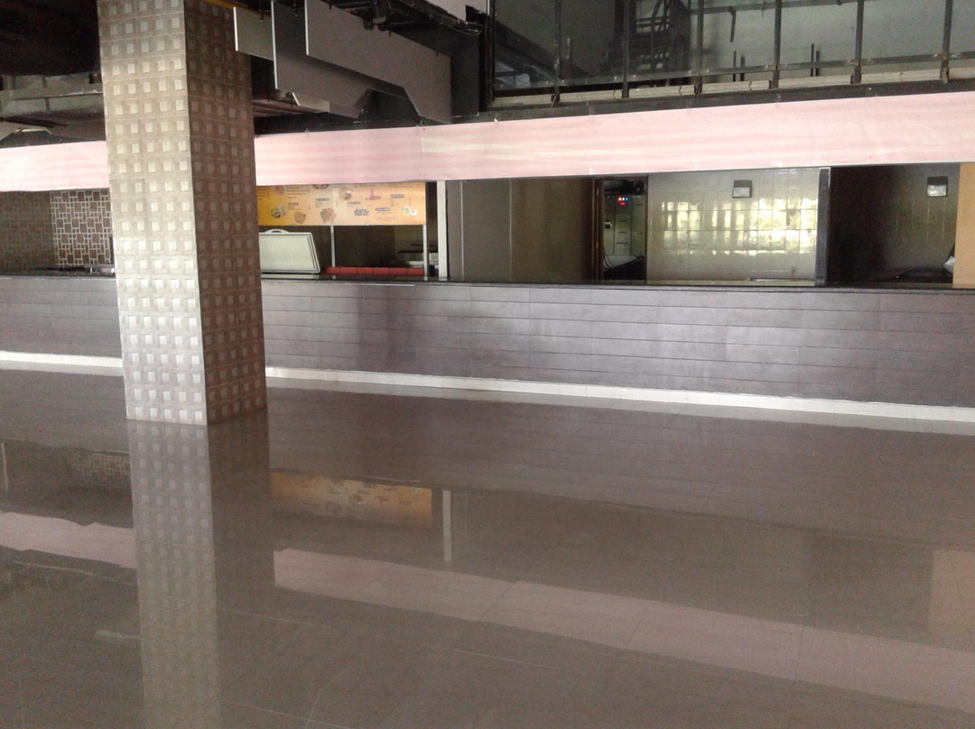 BM Habitat Mall景点图片