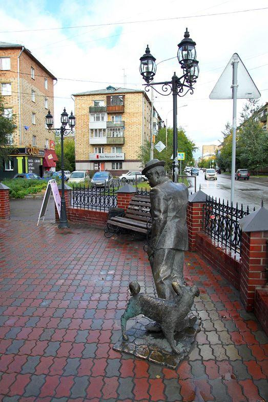 Sculpture Uncle Vasya - A Drunkard-克拉斯诺亚尔斯克必去景点
