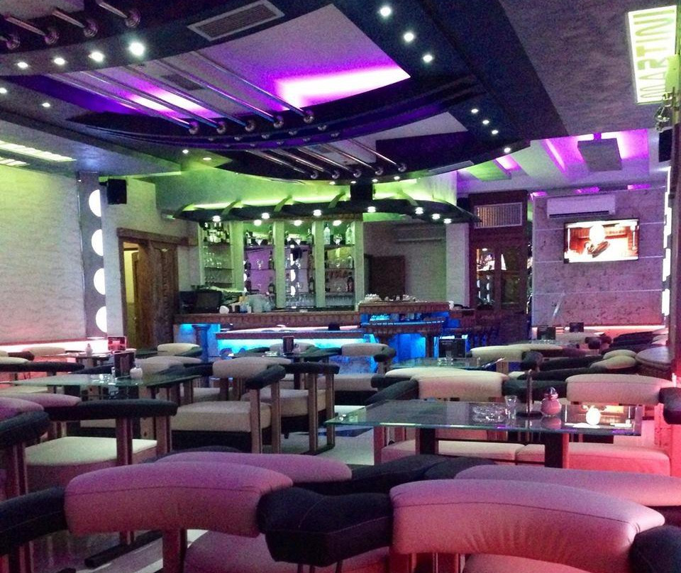 Tuzi餐馆和美食-Lounge Bar Caffeteria Martini