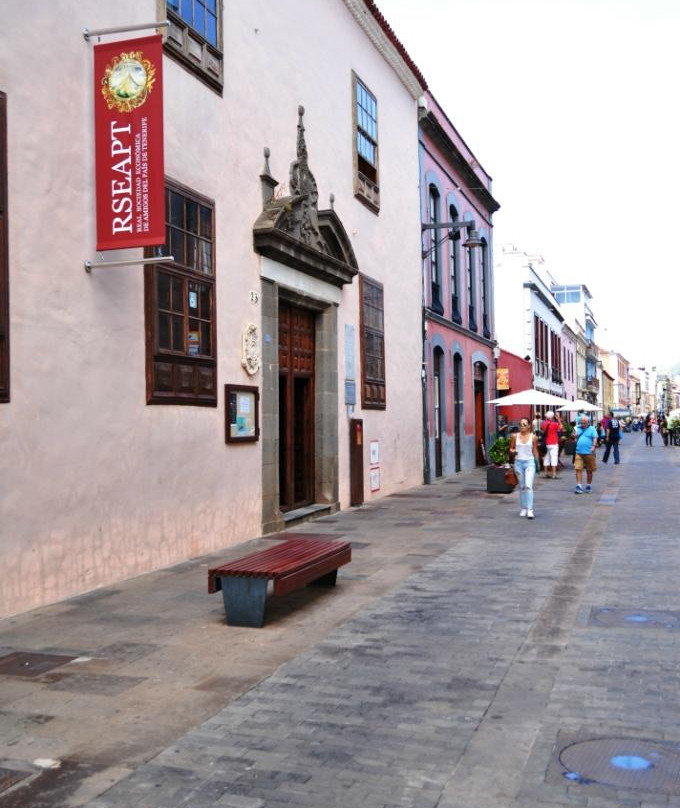 Real Sociedad Economica de Amigos del Pais de Tenerife-拉古纳的圣克里斯托波尔城必去景点