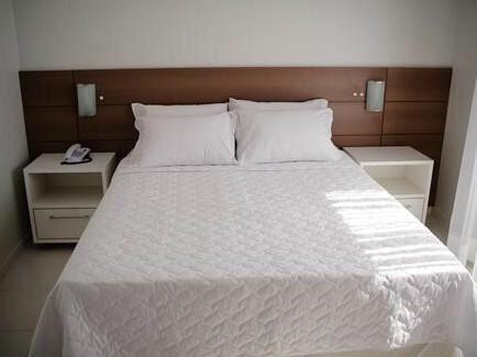 马德罗港酒店
