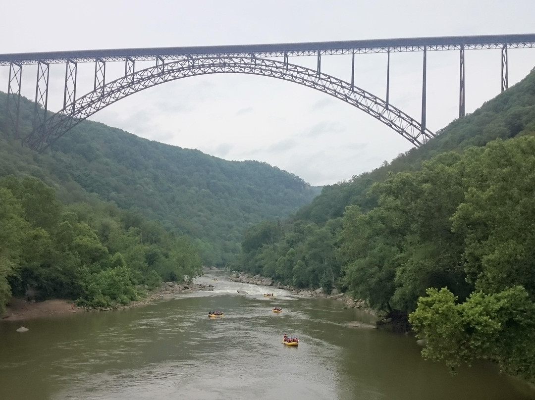 Canyon Rim Visitor Center-Lansing必去景点