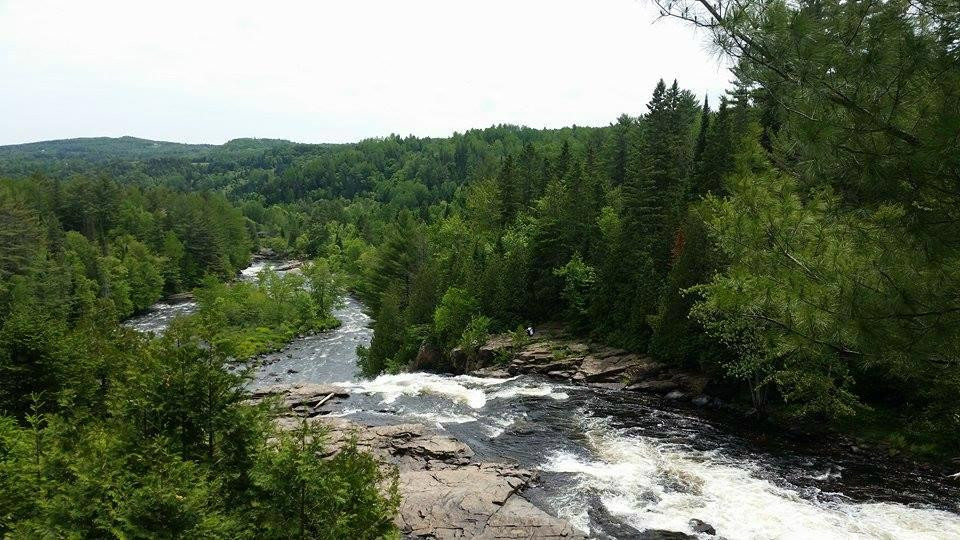 Chutes Monte-a-Peine-Sainte-Beatrix必去景点