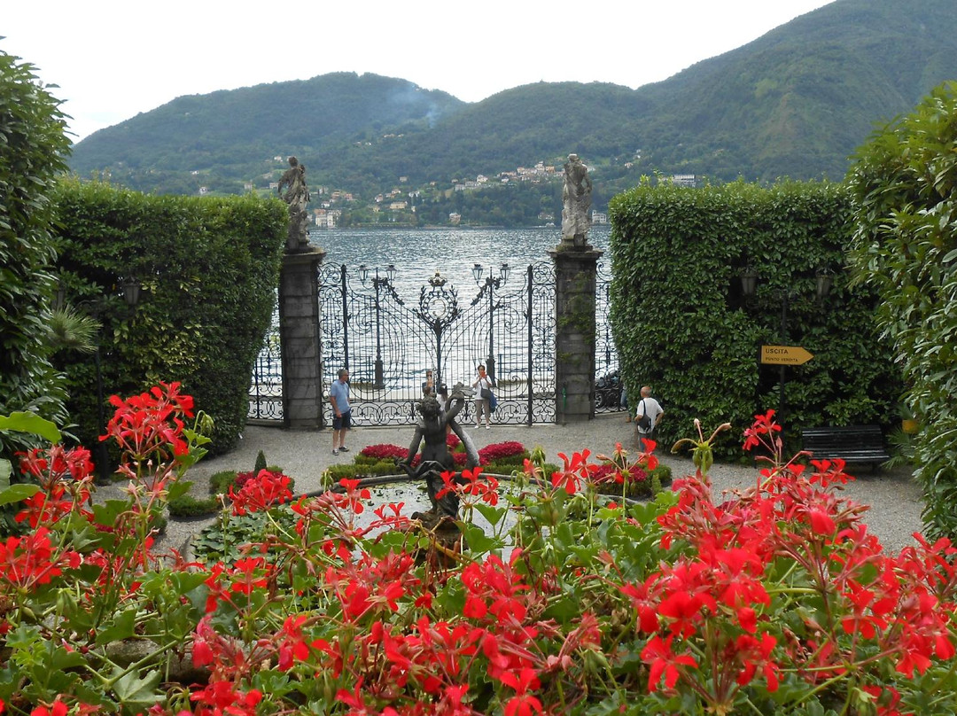 卡代纳比亚旅游景点-Chiosco Villa Carlotta
