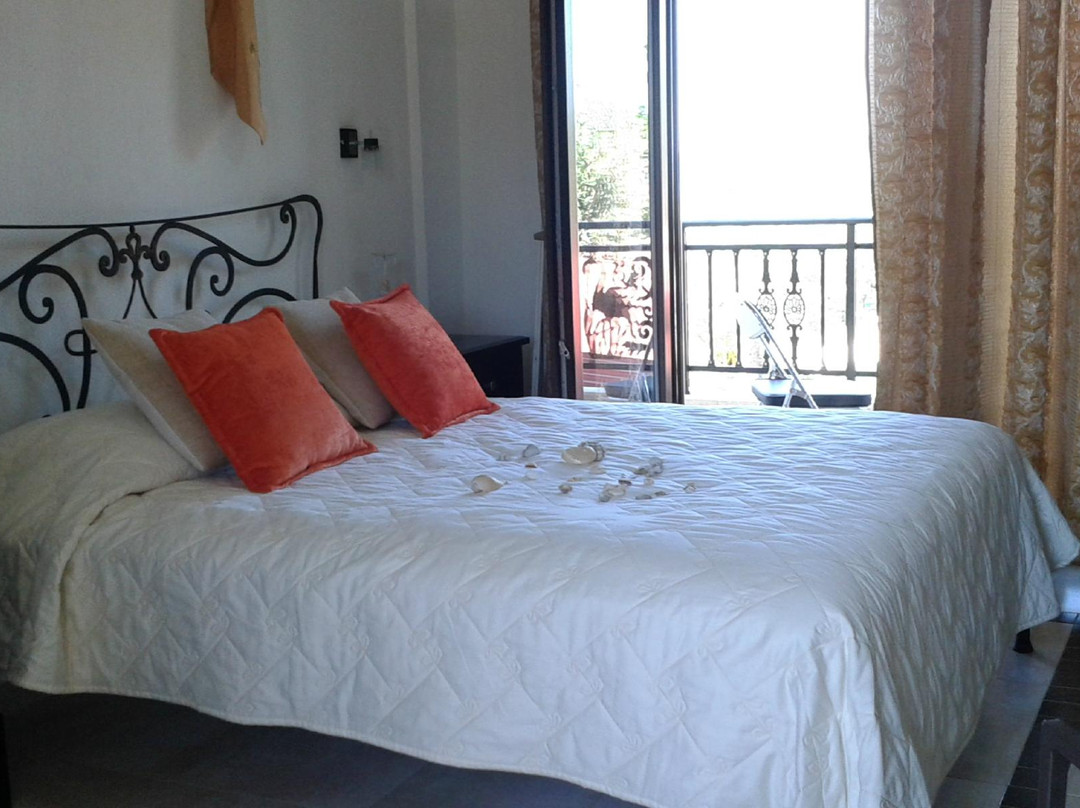 Azapiko酒店住宿-Saint George Hotel