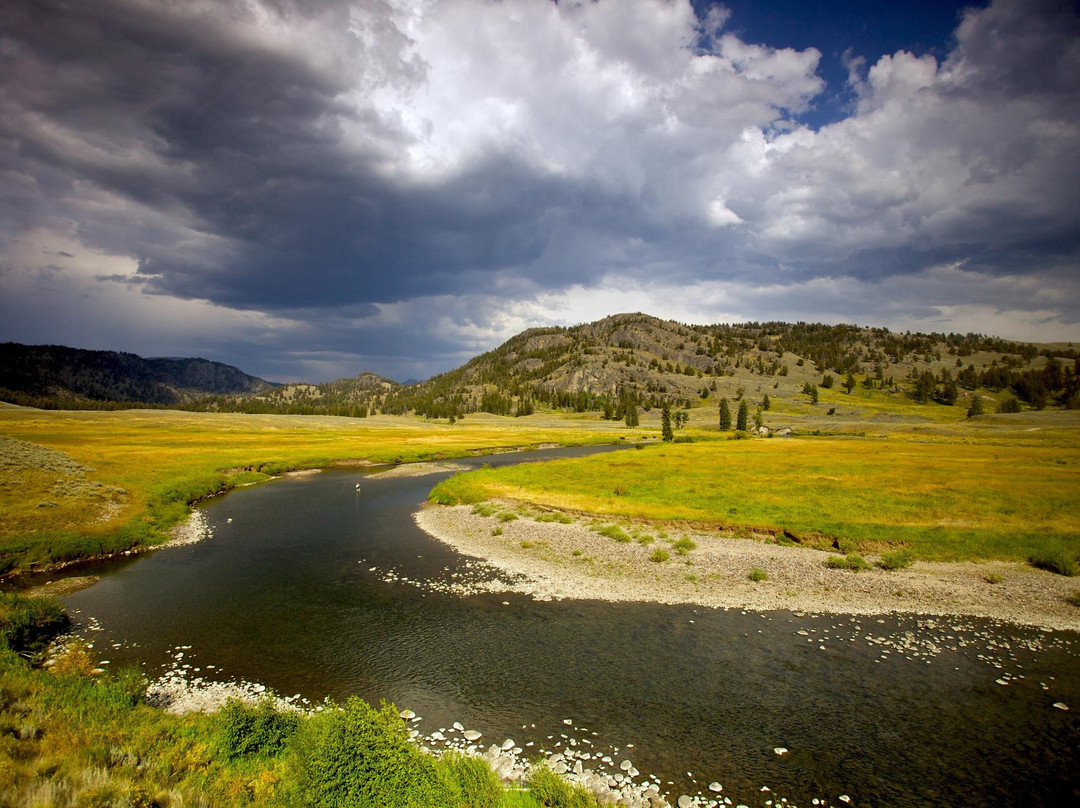 Angler's West Fly Fishing景点图片