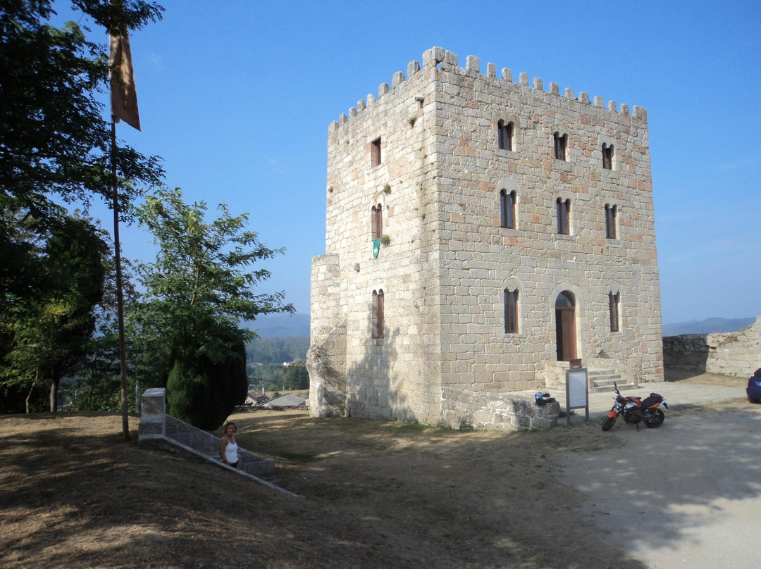 Torre del Mariscal Pardo de Cela景点图片