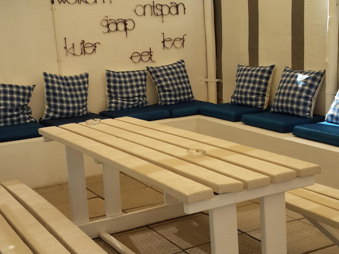 Emantlaneni Guest House主图