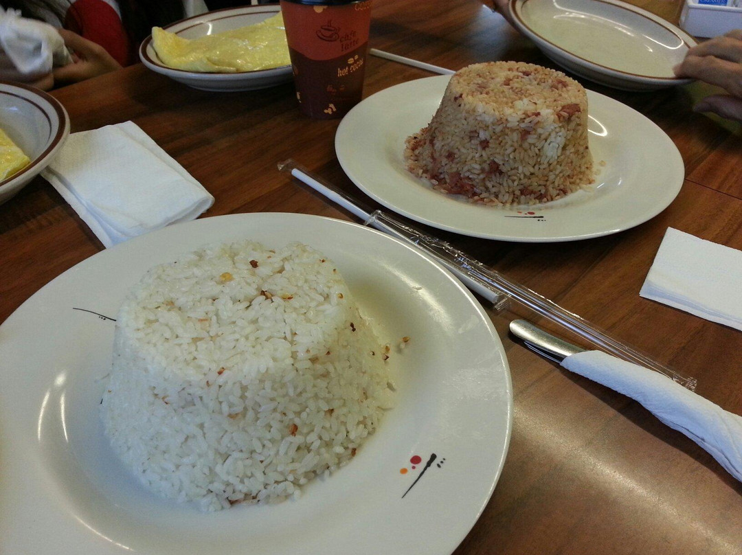 Agat餐馆和美食-Linda's Coffee Shop