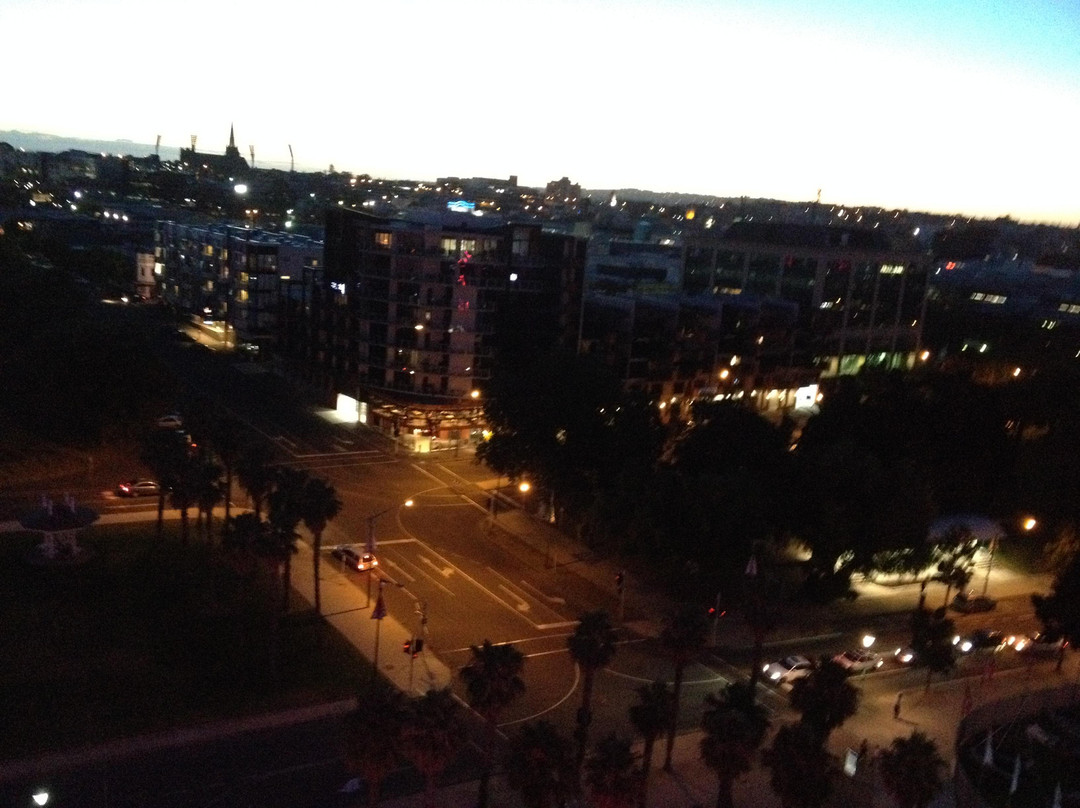 东海岸沙滩-季隆必去景点